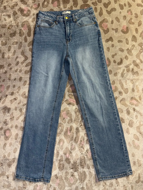 Oat New York Denim - Oat New York Straight Leg Jeans in Medium Blue Wash
